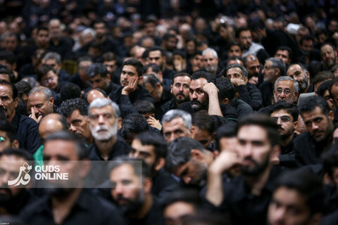 گزارش تصویری | دومین شب از مراسم عزاداری محرم از طرف رهبر انقلاب در جوار محل عروج قائد شهید