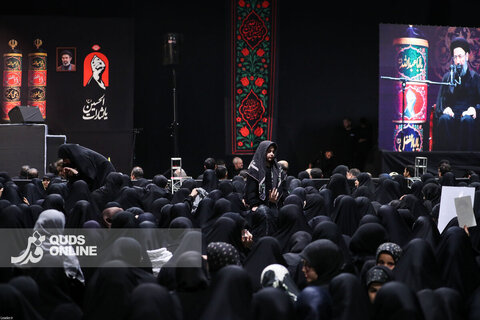 گزارش تصویری | دومین شب از مراسم عزاداری محرم از طرف رهبر انقلاب در جوار محل عروج قائد شهید
