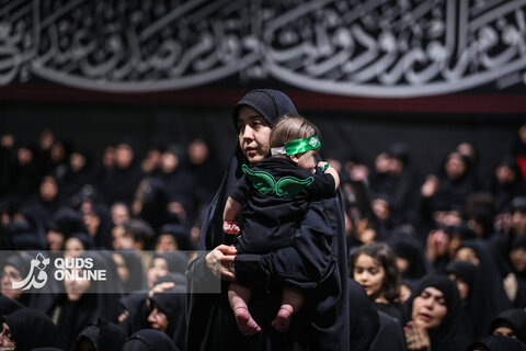 گزارش تصویری | دومین شب از مراسم عزاداری محرم از طرف رهبر انقلاب در جوار محل عروج قائد شهید