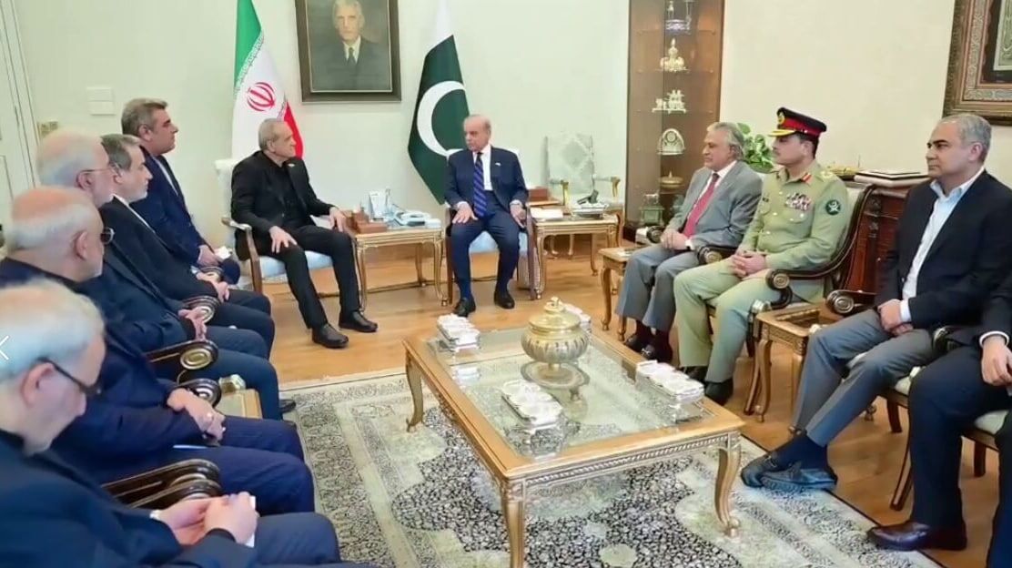 دیدار و گفت‌وگوی رئیس‌جمهور با نخست وزیر پاکستان