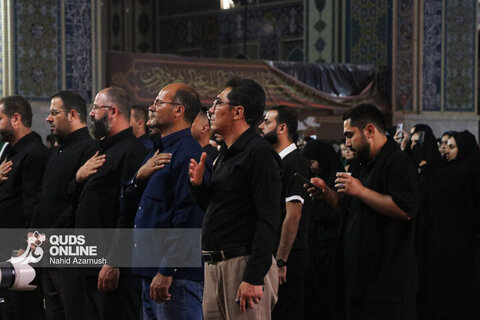 گزارش تصویری | عزاداری سنتی شب نهم محرم در «حسینیه حرم»