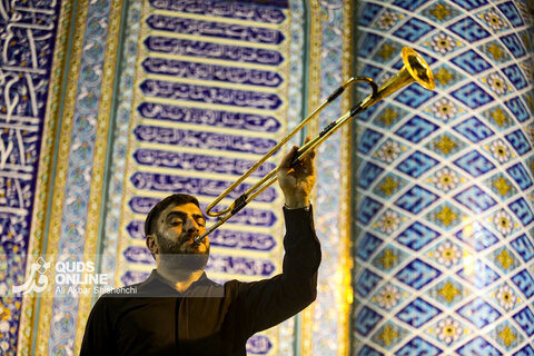 گزارش تصویری | آیین مشعل گردانی و مشق شمشیر نجفی های مقیم مشهد