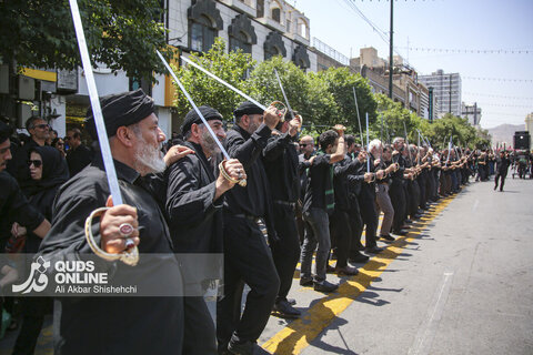 مراسم عزاداری روز عاشورا در مشهد مقدس
