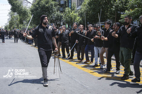 مراسم عزاداری روز عاشورا در مشهد مقدس