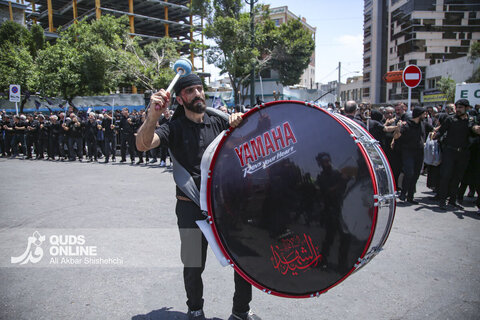 مراسم عزاداری روز عاشورا در مشهد مقدس