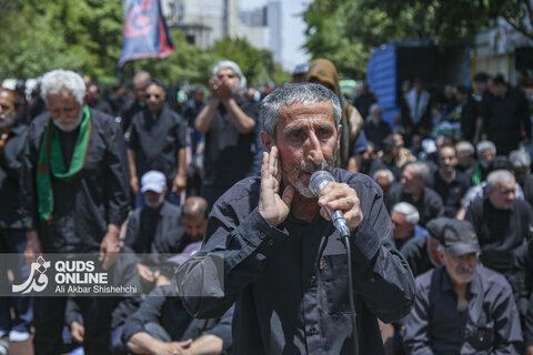 مراسم عزاداری روز عاشورا در مشهد مقدس