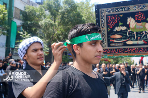گزارش تصویری | عزاداری روز عاشورا در خیابان‌های منتهی به حرم امام رضا(ع)