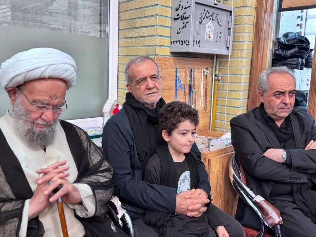 حضور رئیس‌جمهور در مراسم عاشورای حسینی تبریز