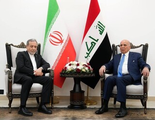 عراقچی در دیدار با فؤاد حسین: تاکید بر عزم رهبری ایران بر تقویت مناسبات دوجانبه در همه زمینه‌های مورد علاقه ایران و عراق