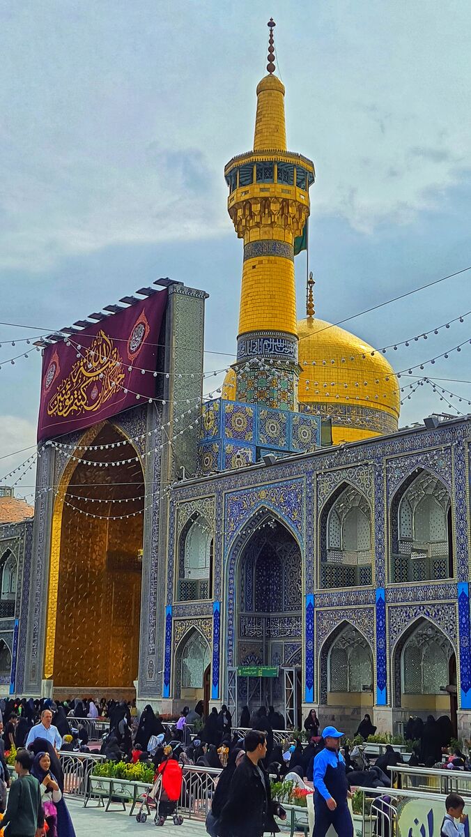 خادمان کوی رضا(ع)/ آوازی در ستایش حضرت رضا(ع)