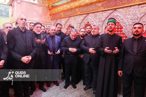 عکس | تصاویری از حضور وزیر امور خارجه در حرم‌های مطهر کربلا