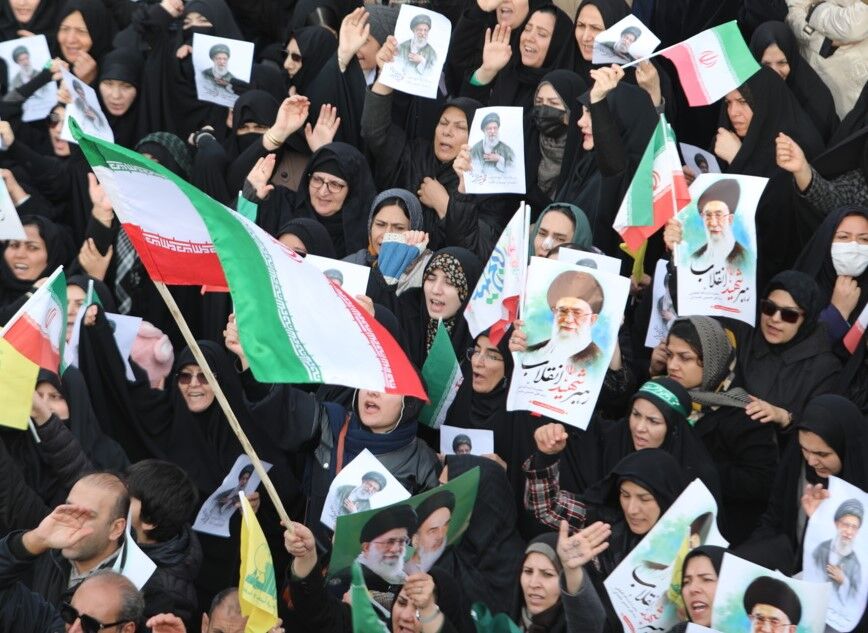 «قائد شهید» موسیقی رسمی تشییع پیکر رهبر شهید انقلاب منتشر شد