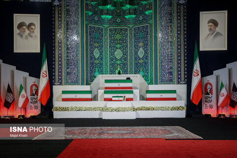 گزارش تصویری | مراسم ادای احترام شخصیت‌های سیاسی و فرهنگی کشورهای جهان بر پیکر رهبر مجاهد شهید انقلاب