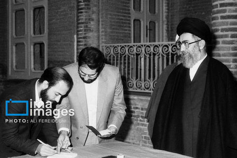 عکس | روایت تصویری رهبری آیت‌الله سید علی خامنه‌ای (۱۳۶۸ - ۱۳۷۲)