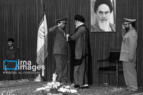 عکس | روایت تصویری رهبری آیت‌الله سید علی خامنه‌ای (۱۳۶۸ - ۱۳۷۲)