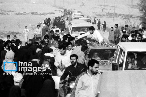 عکس | روایت تصویری رهبری آیت‌الله سید علی خامنه‌ای (۱۳۶۸ - ۱۳۷۲)