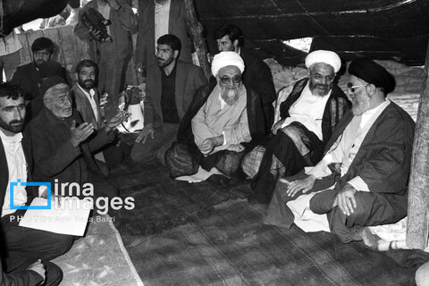 عکس | روایت تصویری رهبری آیت‌الله سید علی خامنه‌ای (۱۳۶۸ - ۱۳۷۲)