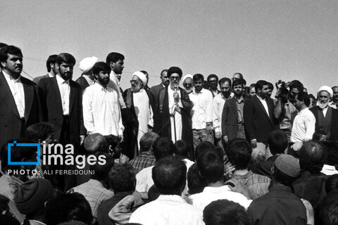 عکس | روایت تصویری رهبری آیت‌الله سید علی خامنه‌ای (۱۳۶۸ - ۱۳۷۲)