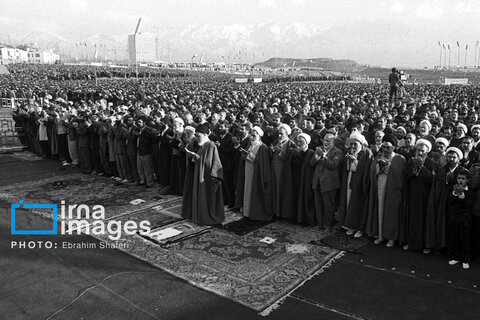 عکس | روایت تصویری رهبری آیت‌الله سید علی خامنه‌ای (۱۳۶۸ - ۱۳۷۲)