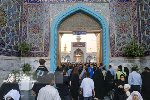 حال و هوای حرم مطهر رضوی شش روز مانده به تدفین پیکر قائد شهید