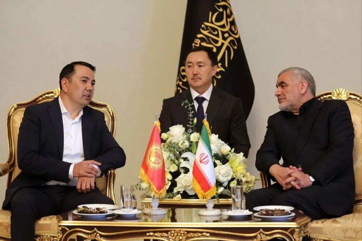 رئیس مجلس قرقیزستان در بدو ورود به تهران؛ حمایت از جمهوری اسلامی ایران در زمان جنگ را وظیفه خود می‌دانستیم