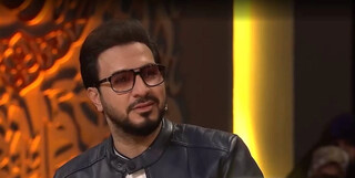 فیلم | تلاوت حامد شاکرنژاد در مراسم وداع با رهبر شهید