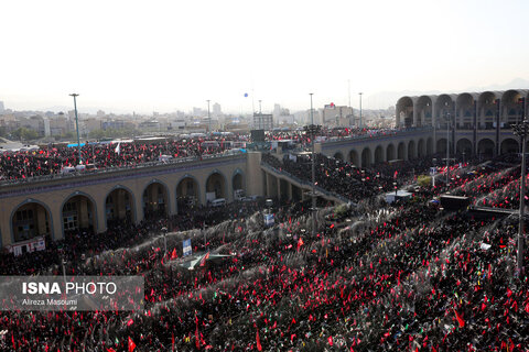 عکس | تصاویری از میزان جمعیت حاضر در مصلی تهران پیش از اقامه نماز بر پیکر مطهر رهبر شید انقلاب