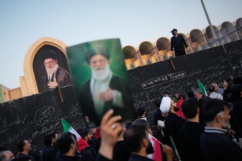 تهران غرق عزا/ گزارش خبرگزاری آسوشیتدپرس از دومین روز وداع با رهبر شهید