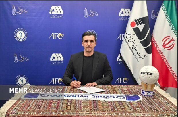 مهدی رحمتی سرمربی گل‌گهر شد