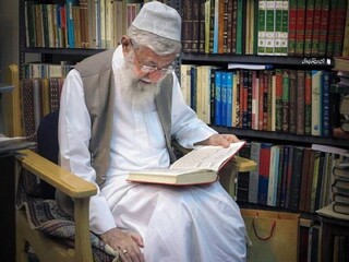 یک فعال فرهنگی: کتاب‌خوانی بخشی جدایی‌ناپذیر از سبک زندگی رهبر شهید بود