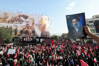 سی‌ان‌ان: خیابان‌های تهران در تشییع رهبر شهید مملو از جمعیت است