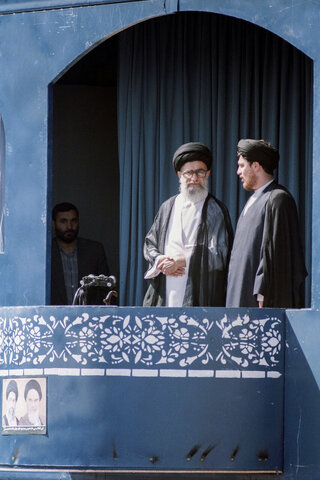 عکس | روایت تصویری رهبری آیت‌الله سید علی خامنه‌ای (۱۳۷۳ - ۱۳۷۶)