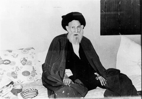 ۴ دهه پس از وداع پدر، مشهد میزبان فرزند می‌شود