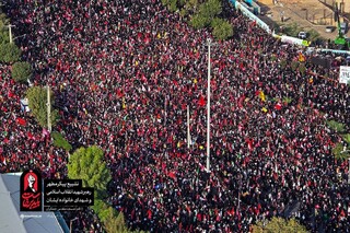 فیلم | روایت المنار از خیل عظیم شرکت‌کنندگان در مراسم تشییع قائد شهید در مسجد جمکران