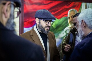 کمال شرف، کاریکاتوریست یمنی: حضور میلیونی مردم در تشییع رهبر شهید، غرب را غافلگیر کرد