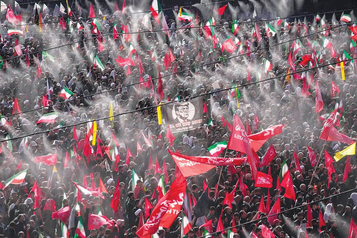 مراسم تشییع رهبر شهید از نگاه رسانه‌های جهان / وقتی نظم جهانی از هم می‌پاشد!