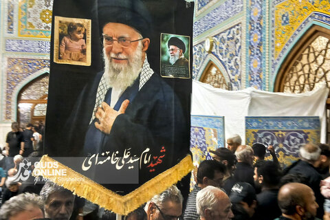 حال و هوای حرم مطهر رضوی یک روز مانده به تشییع و تدفین رهبر شهید انقلاب
