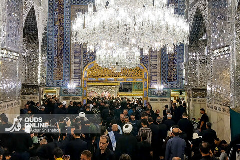 حال و هوای حرم مطهر رضوی یک روز مانده به تشییع و تدفین رهبر شهید انقلاب