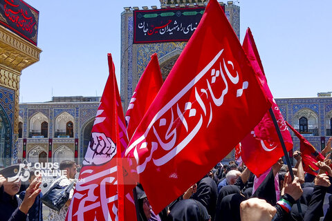 حال و هوای حرم مطهر رضوی یک روز مانده به تشییع و تدفین رهبر شهید انقلاب