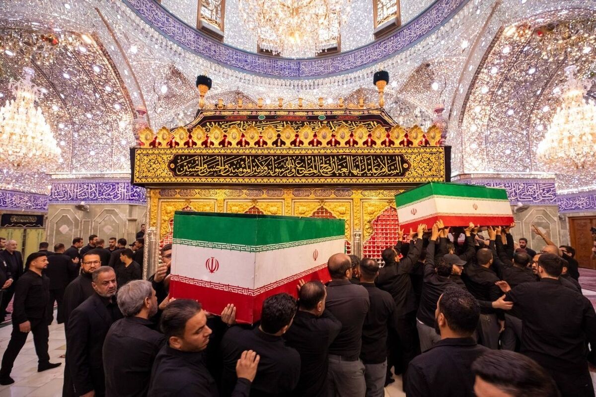فیلم | تصاویری از تشییع خانواده رهبرشهید ایران در حرم حضرت اباالفضل(ع)