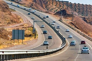 ترافیک سنگین در هراز /  افزایش تردد در مسیرهای خراسان رضوی و سمنان