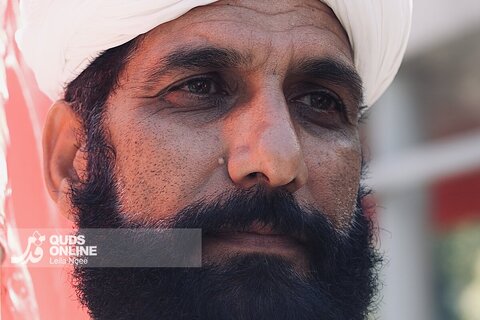 چشمان منتظر