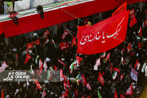 زبان پرچمها درمراسم تشییع قائد شهید انقلاب