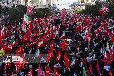 زبان پرچمها درمراسم تشییع قائد شهید انقلاب