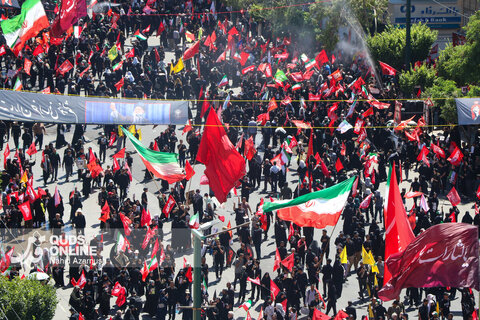 فیلم | گفت‌وگو با هموطنانی که از نقاط مختلف کشور برای تشییع رهبر شهید خود را به مشهد رسانده بودند