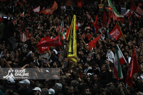 گزارش تصویری | اقامه نماز بر پیکر مطهر رهبر شهید انقلاب در حرم مطهر رضوی - 1