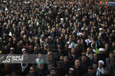 گزارش تصویری | اقامه نماز بر پیکر مطهر رهبر شهید انقلاب در حرم مطهر رضوی - 1