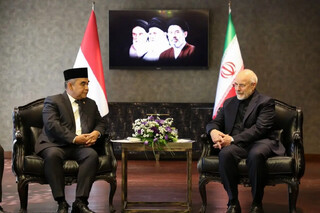 قالیباف در دیدار با رئیس مجلس خلق اندونزی: کسی می‌تواند با آمریکا مذاکره کند که آماده جنگ باشد