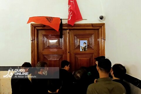 گزارش تصویری | بازگشایی صحن و رواق‌های حرم مطهر رضوی پس از مراسم تشییع و تدفین پیکر مطهر رهبر شهید انقلاب