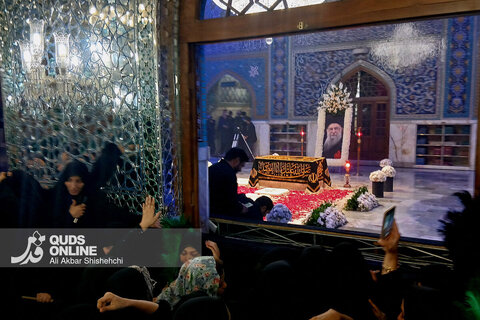 گزارش تصویری | نخستین تصاویر از بازگشایی رواق دارالذکر (محل تدفین رهبر شهید انقلاب)